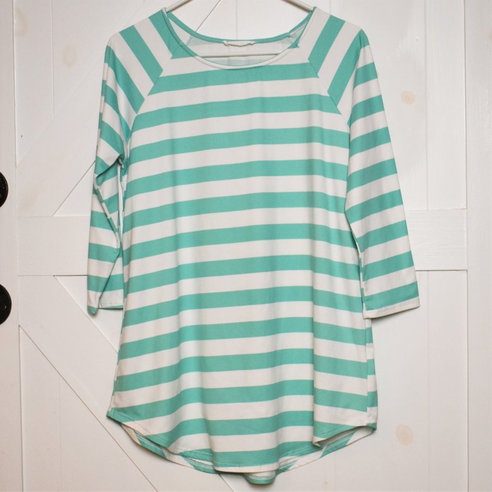 Reborn J aqua white stripe 3/4 sleeve scoop neck tunic soft shirt top size M